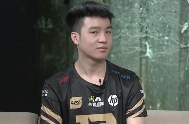 彰显了他对