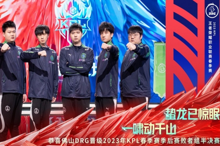 父亲在背后
