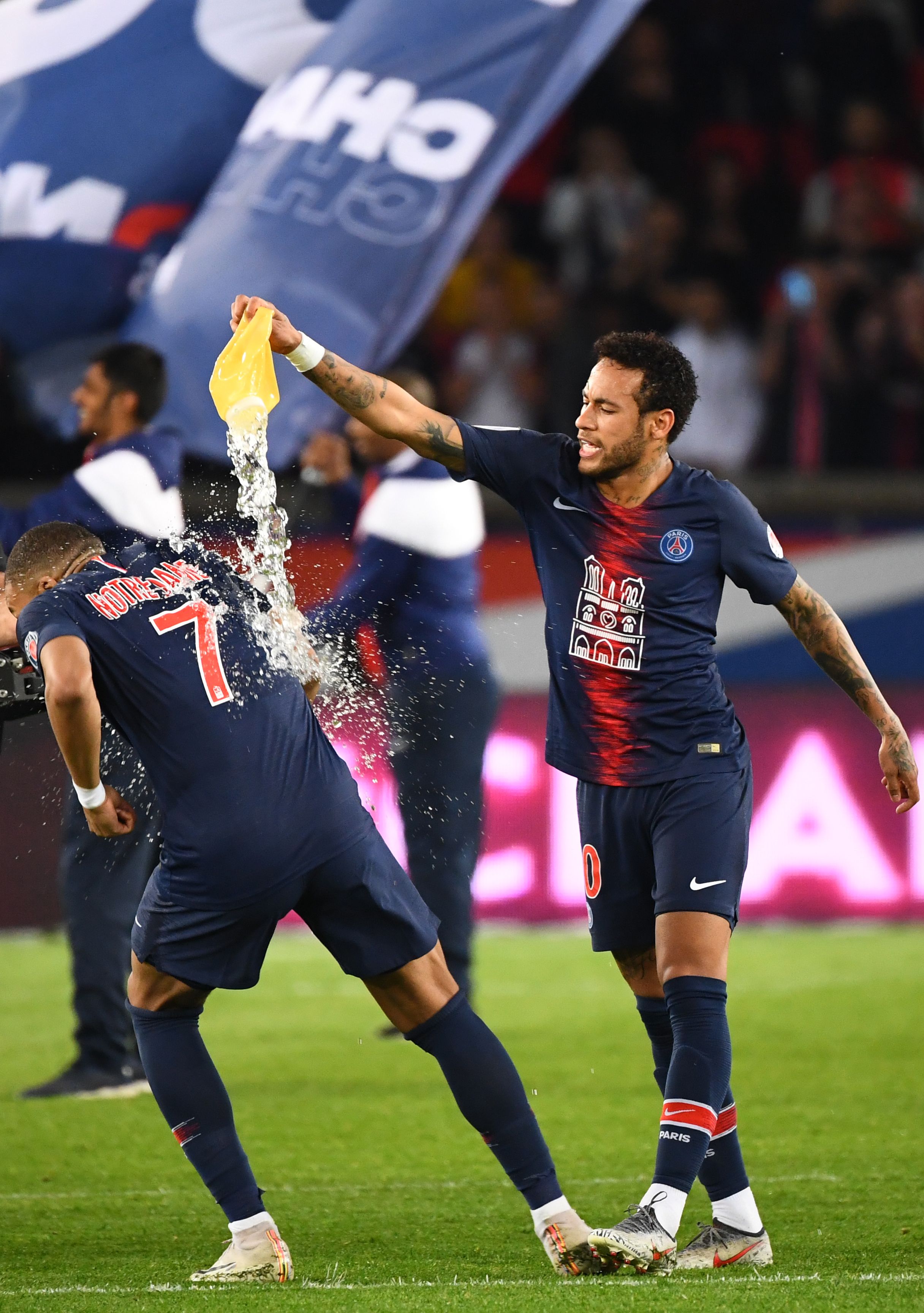 对比之下 对比之下